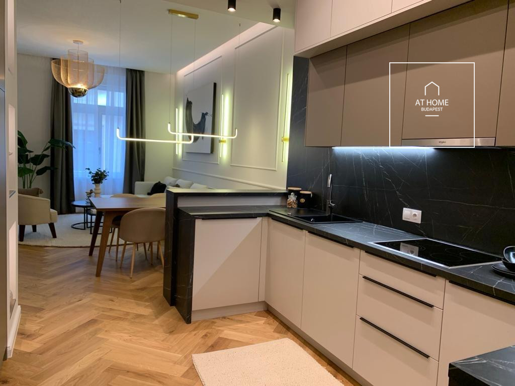 Premium three-bedroom apartment available for rent in the city center Budapest 5th district