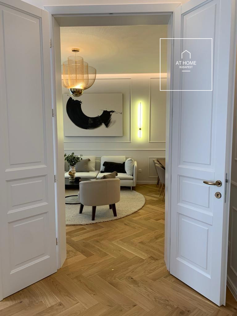 Premium three-bedroom apartment available for rent in the city center Budapest 5th district