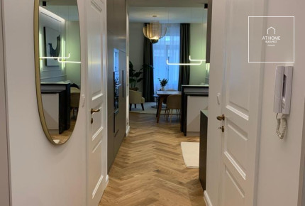 Premium three-bedroom apartment available for rent in the city center Budapest 5th district