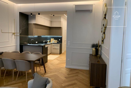 Premium three-bedroom apartment available for rent in the city center Budapest 5th district