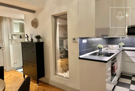 Renovated two-bedroom apartment available for rent in the 6th district of Budapest, Terézváros.