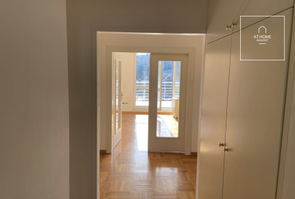 Two-bedroom panoramic apartment for rent in Budapest, 2nd district, Rézmál