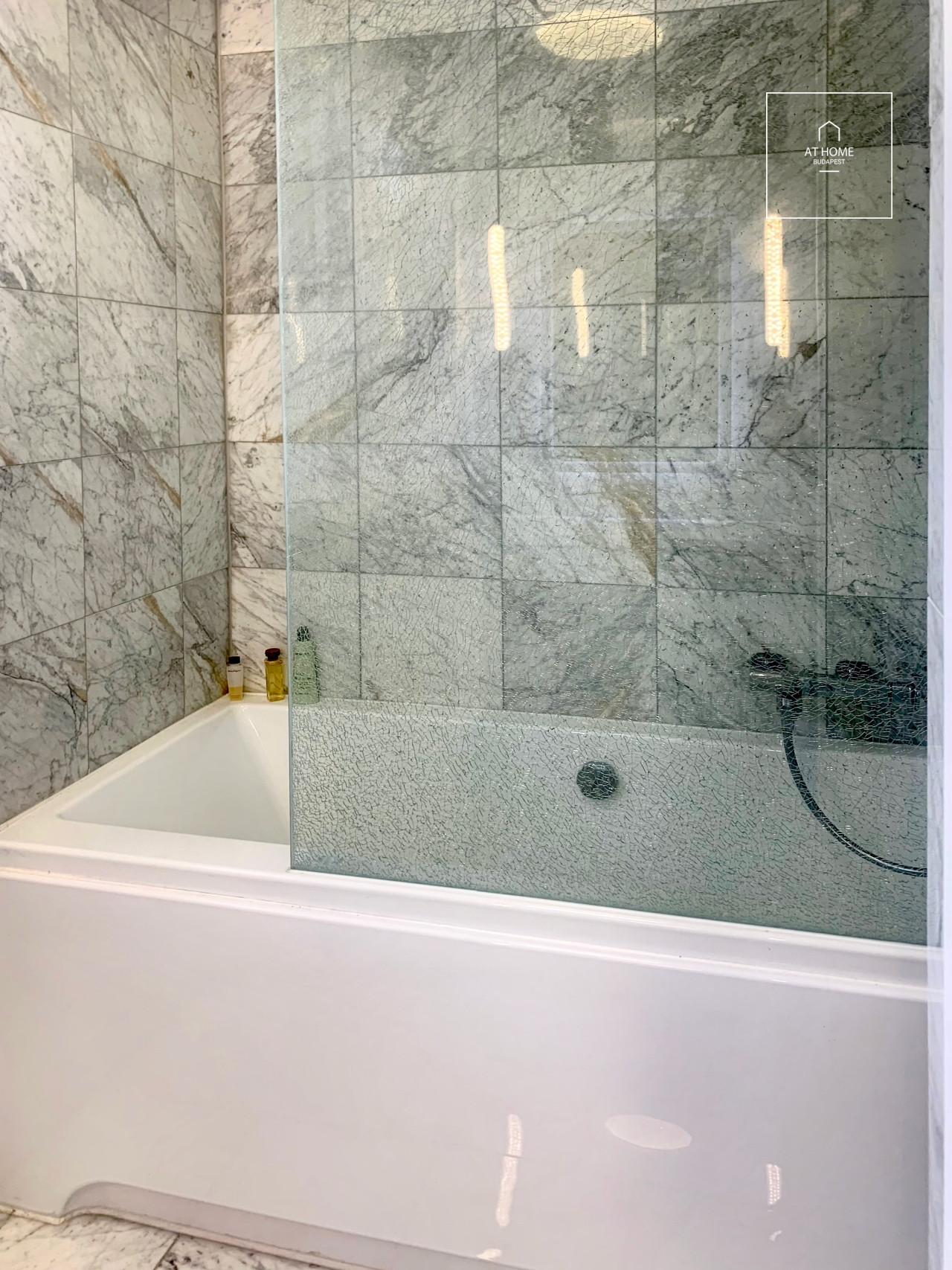 Three-bedroom luxury apartment in the 6th district of Budapest, Terézváros