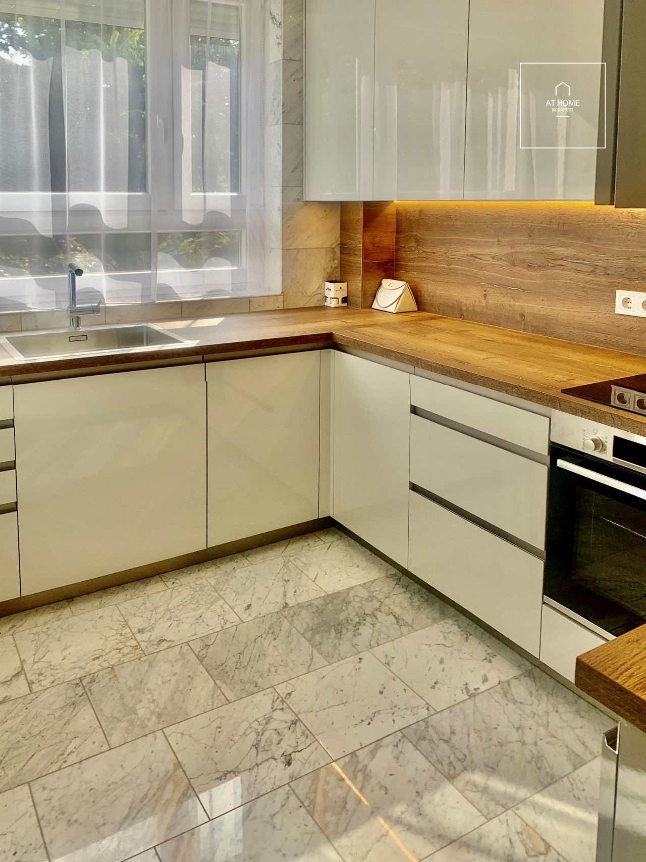 Három hálószobás luxuslakás Budapest VI. kerület, Terézváros