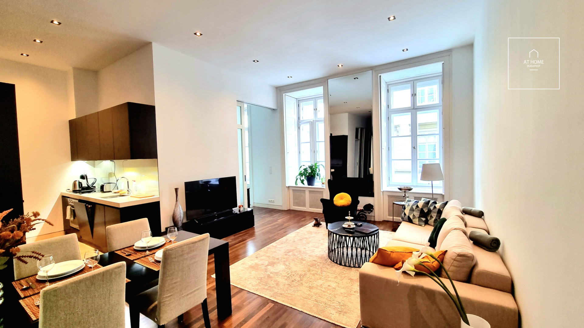 Luxurious apartment with two bedrooms in the V. district, Lipótváros for rent