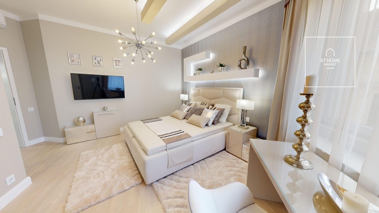 Three-bedroom luxury apartment in the 5th district of Budapest, Downtown