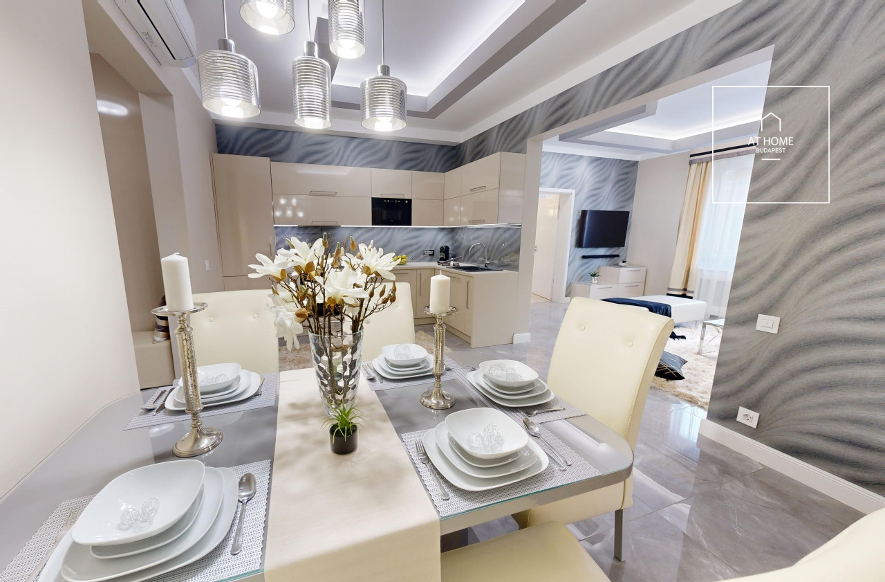 Three-bedroom luxury apartment in the 5th district of Budapest, Downtown