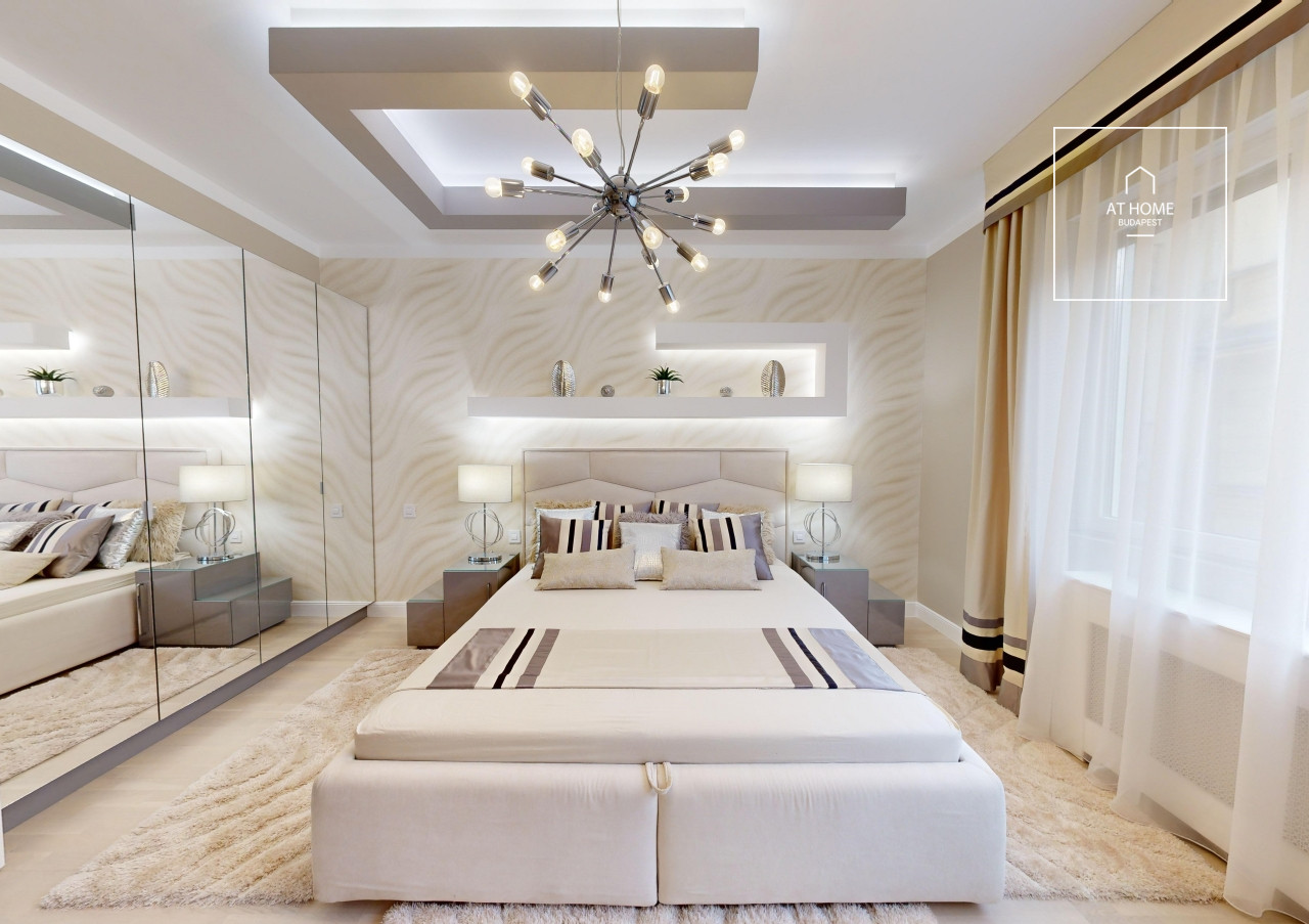 Three-bedroom luxury apartment in the 5th district of Budapest, Downtown