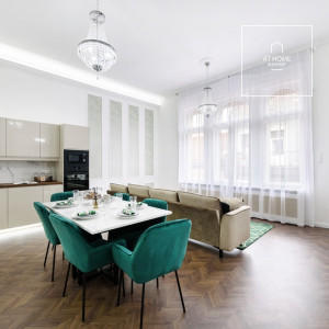 Premium three-bedroom apartment for rent in the 6th district of Budapest, Terézváros