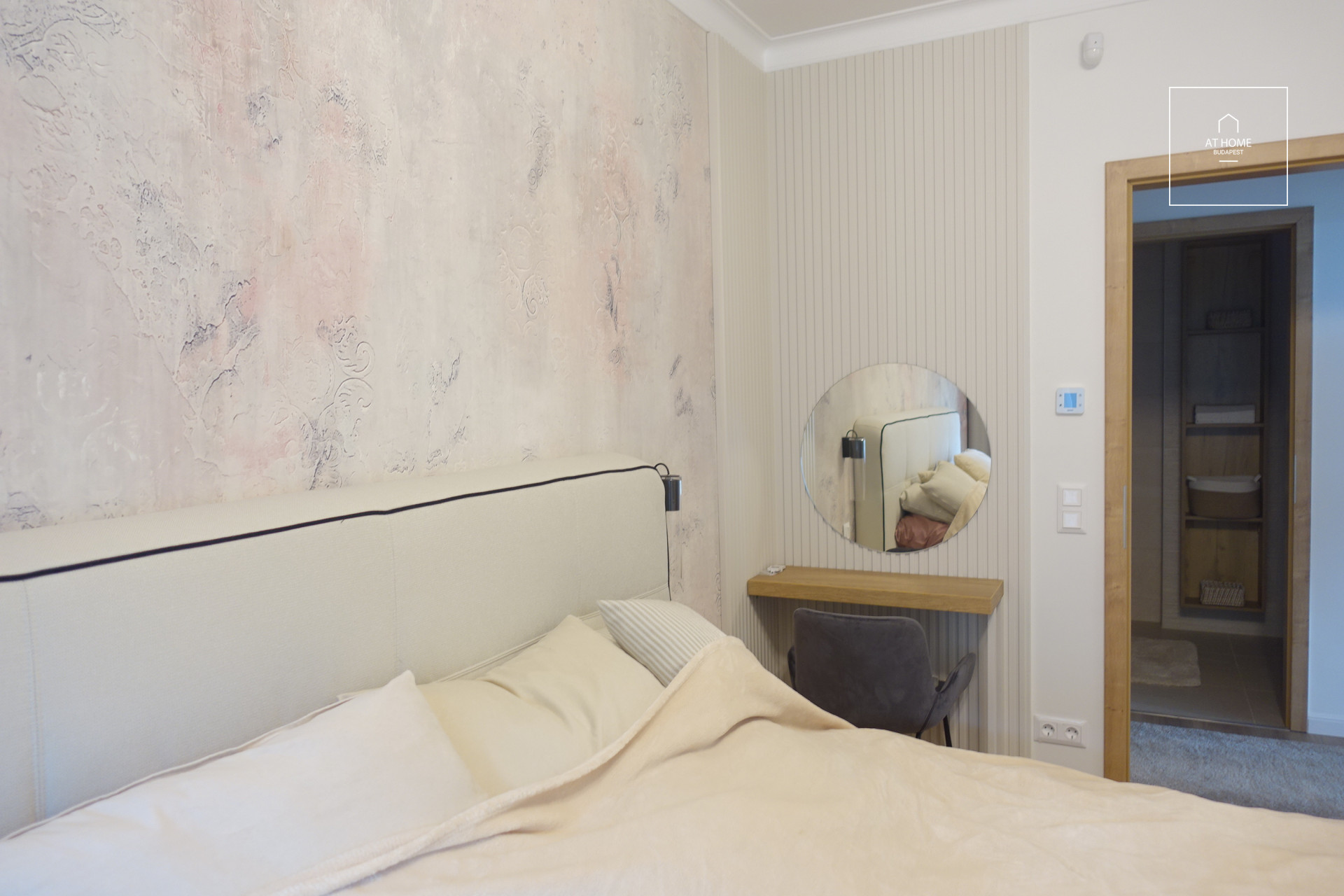 Premium garden-connected, panoramic apartment for rent in the 3rd district of Budapest, Harsánylejtő