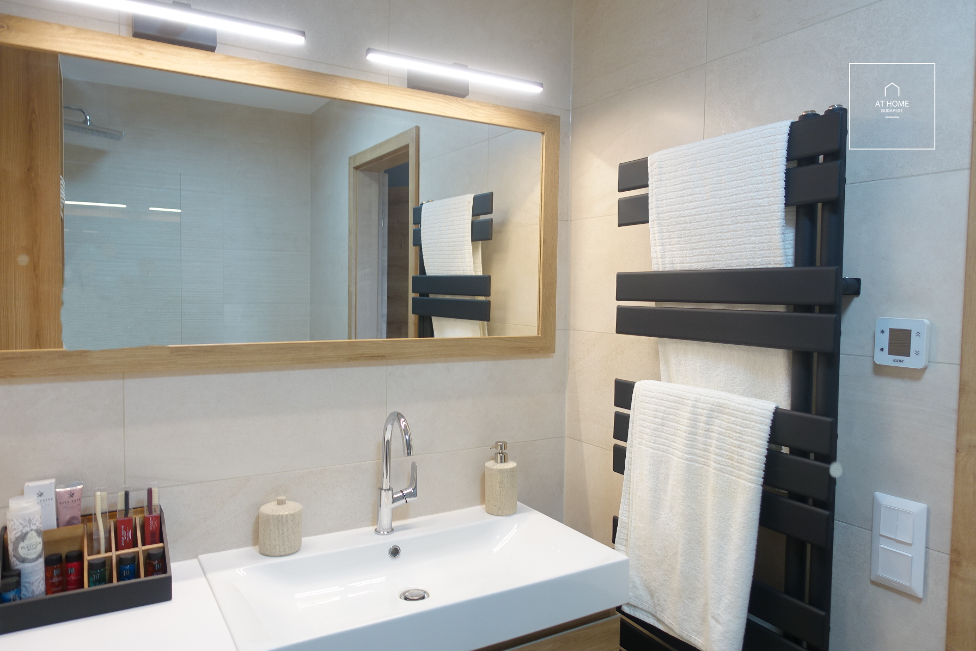 Premium garden-connected, panoramic apartment for rent in the 3rd district of Budapest, Harsánylejtő