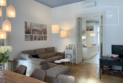 Premium refurbished classical apartment for rent in the 5th district of Budapest, Lipótváros