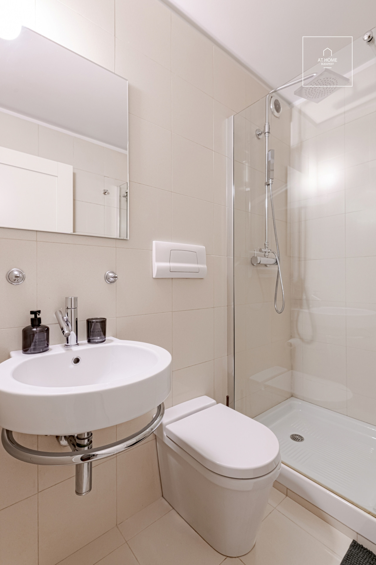 Premium penthouse apartment for rent in the 5th district of Budapest, Downtown