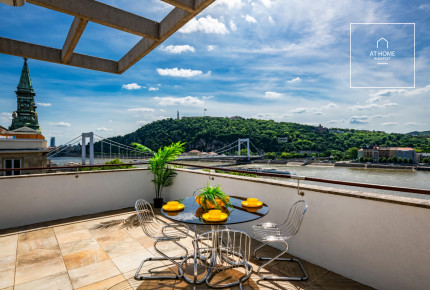 Premium penthouse apartment for rent in the 5th district of Budapest, Downtown