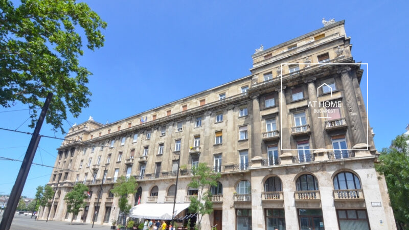 Luxury apartment overlooking the Danube and the Parliament in the 5th district of Budapest, Lipótváros