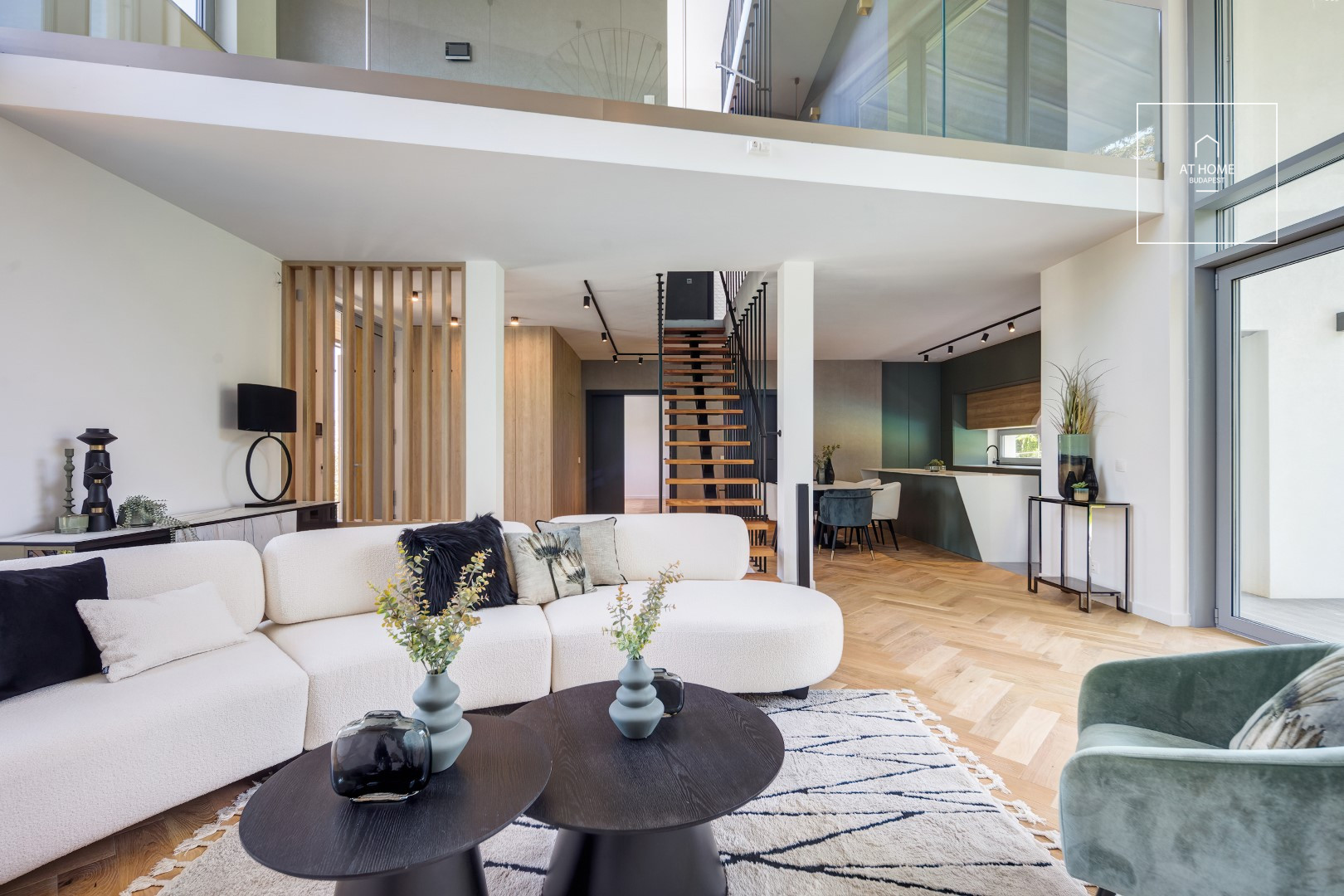 A newly built, panoramic luxury family house is for sale in the 2nd district of Budapest, Zöldmál