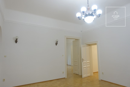 Apartment for rent in Budapest, District VI, Terézváros.