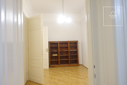 Apartment for rent in Budapest, District VI, Terézváros.