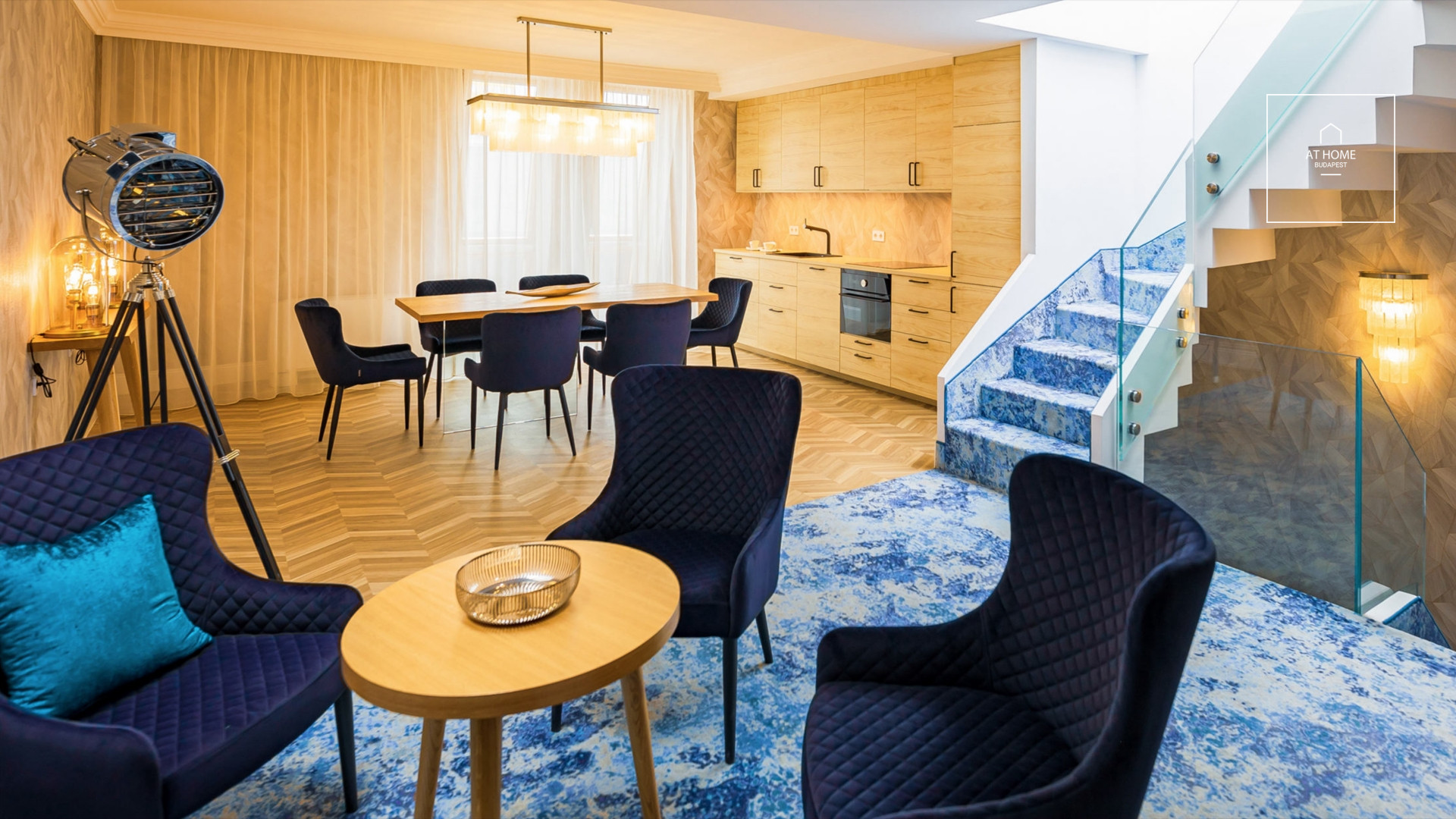 Luxuslakás kiadó  a belváros elegáns neoreneszánsz palotájában Budapest VI. kerület, Terézváros