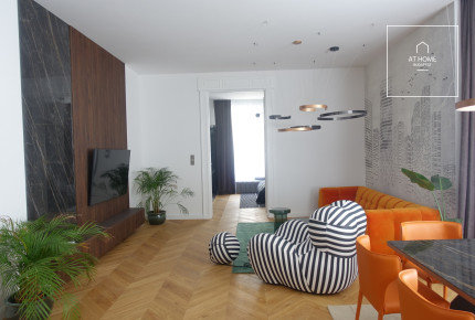 Exclusive, Fully Renovated Luxury Apartment in the Heart of Budapest\'s 5th District