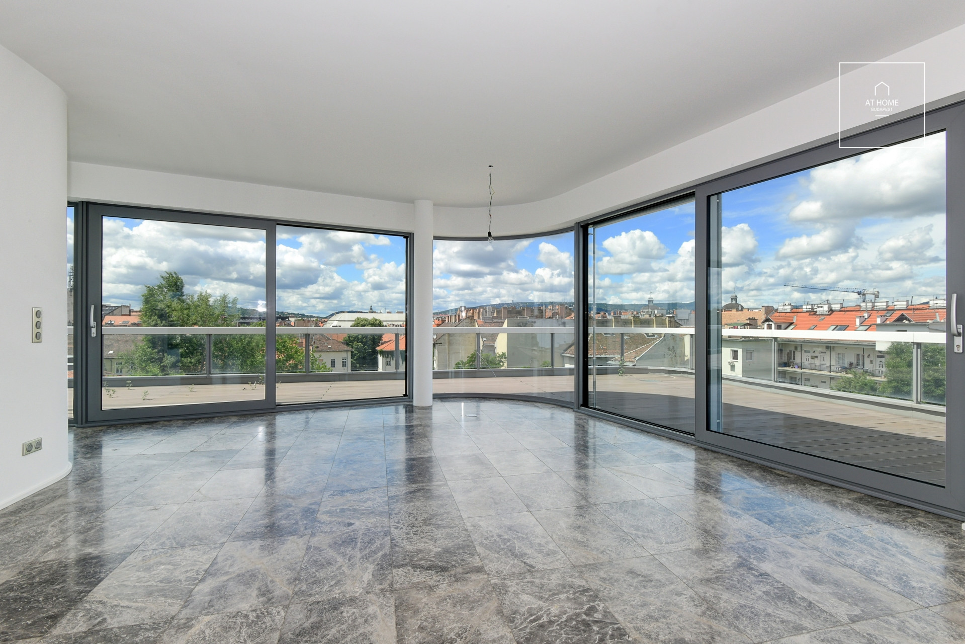 Newly built penthouse luxury apartment for rent in District VI, Terézváros, Budapest