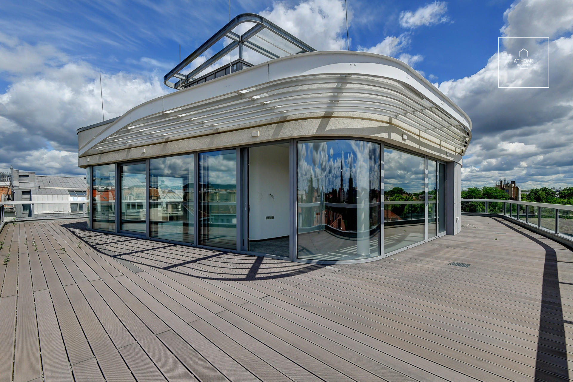 Newly built penthouse luxury apartment for rent in District VI, Terézváros, Budapest
