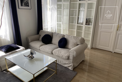 Refurbished classical apartment for rent in District VII, Erzsébetváros, Budapest