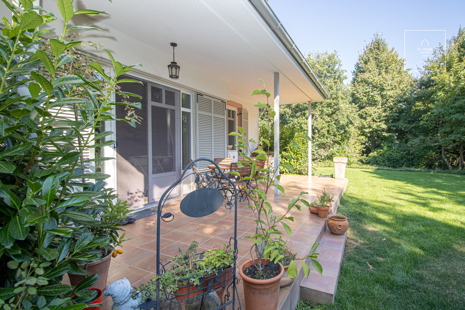 Newly built three-story premium villa for rent in the 12th district of Budapest, Normafa