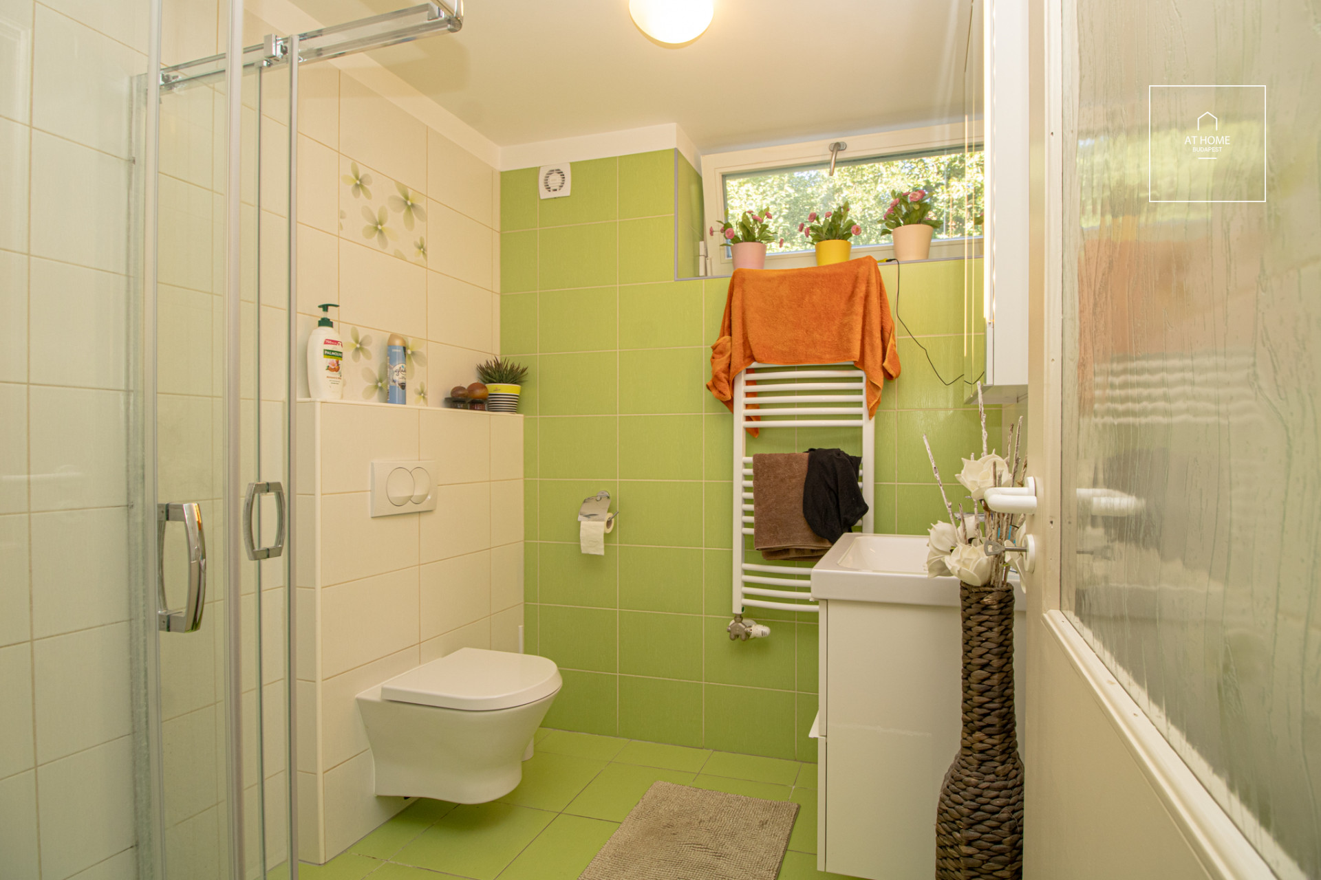 Newly built three-story premium villa for rent in the 12th district of Budapest, Normafa