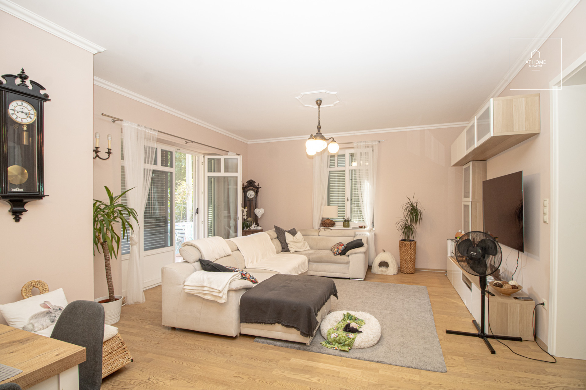 Newly built three-story premium villa for rent in the 12th district of Budapest, Normafa