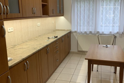 Three-bedroom garden-connected apartment in a green area for rent in the 2nd district of Budapest, Rézmál