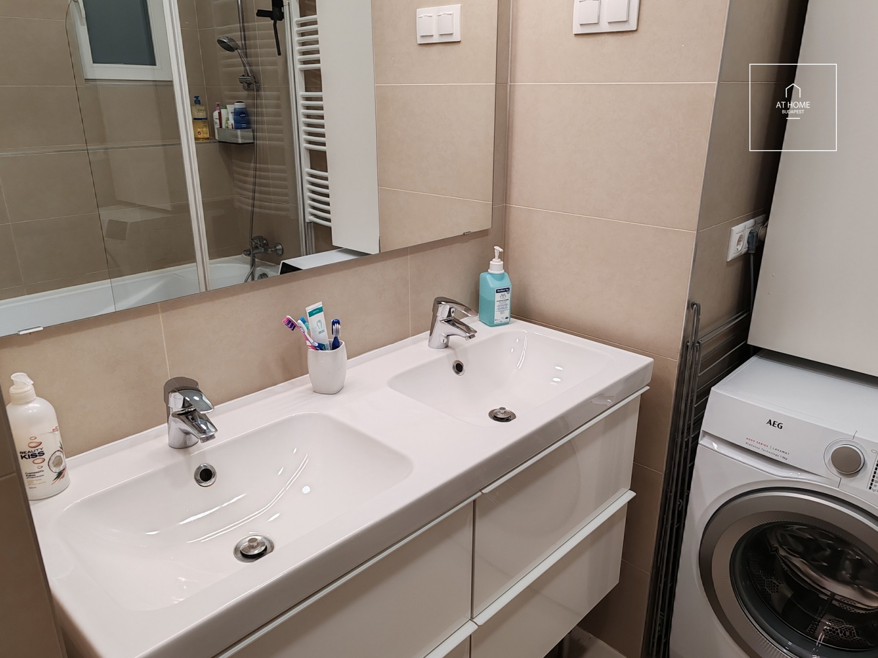 Two-bedroom apartment  for rent in the 7th district of Budapest, Erzsébetváros