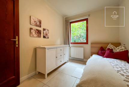 2 bedroom premium apartment with garden connection Budapest district 3