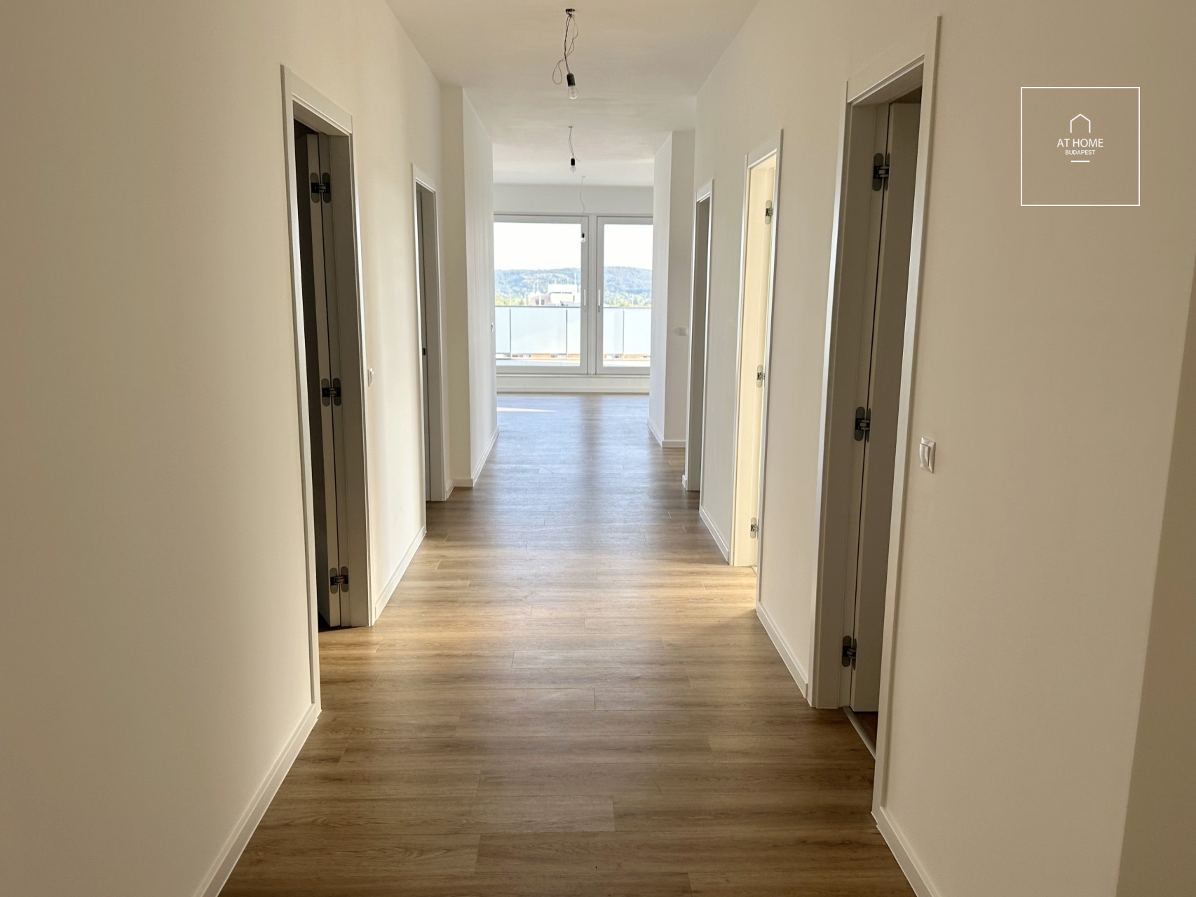 Newly built exclusive penthouse apartment for rent in the 11th district of Budapest, Madárhegy