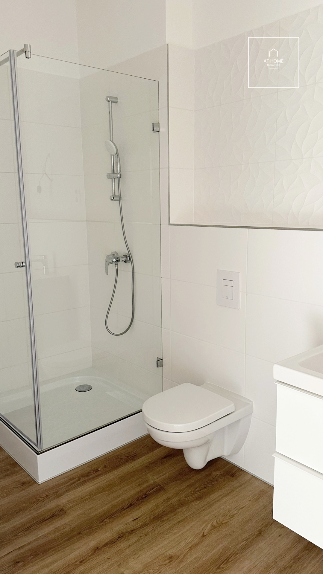 Newly built exclusive penthouse apartment for rent in the 11th district of Budapest, Madárhegy