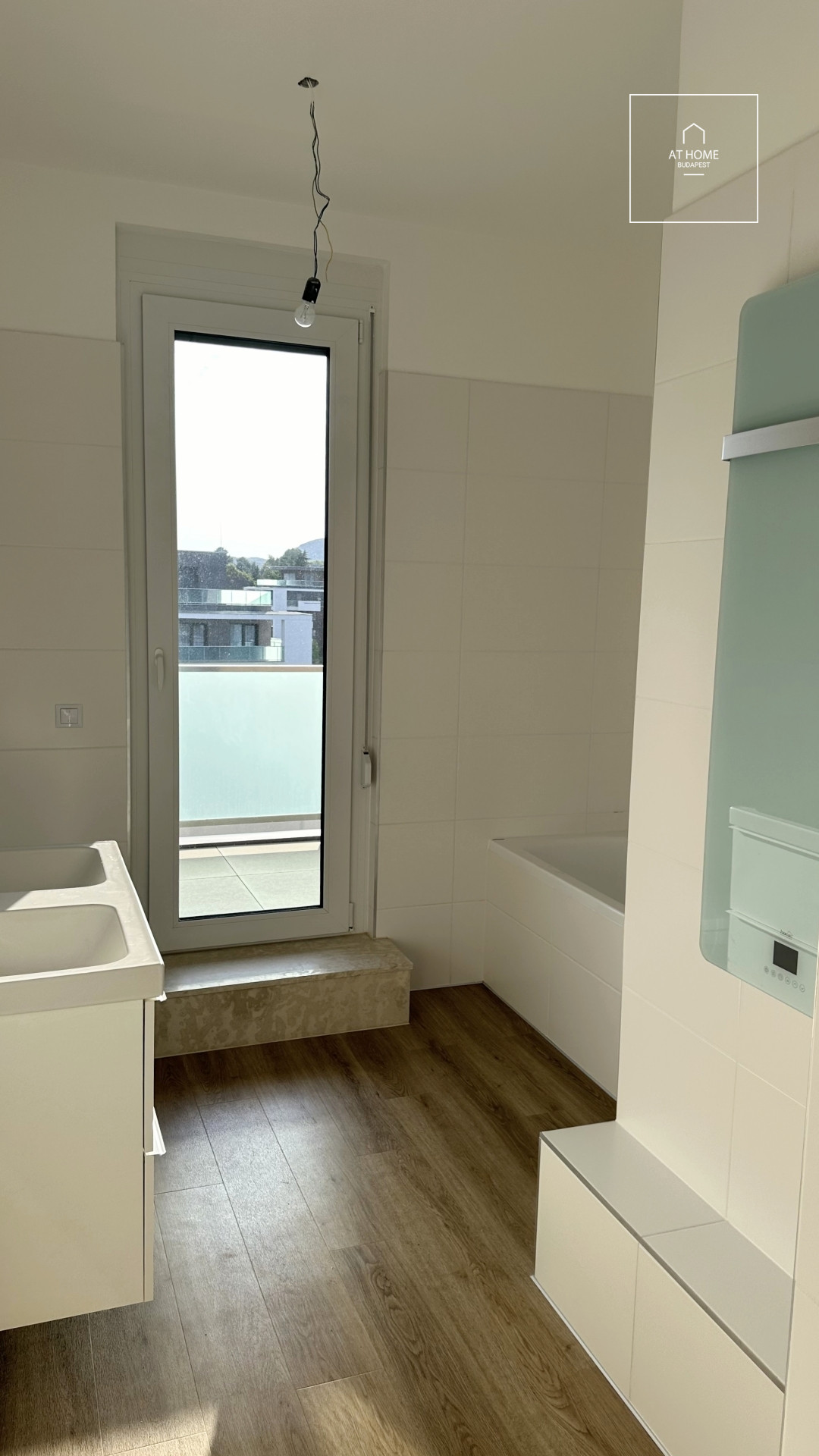 Newly built exclusive penthouse apartment for rent in the 11th district of Budapest, Madárhegy