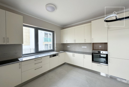 Premium four-bedroom apartment with panoramic terrace for rent  in Budapest, 2nd district, Kurucles