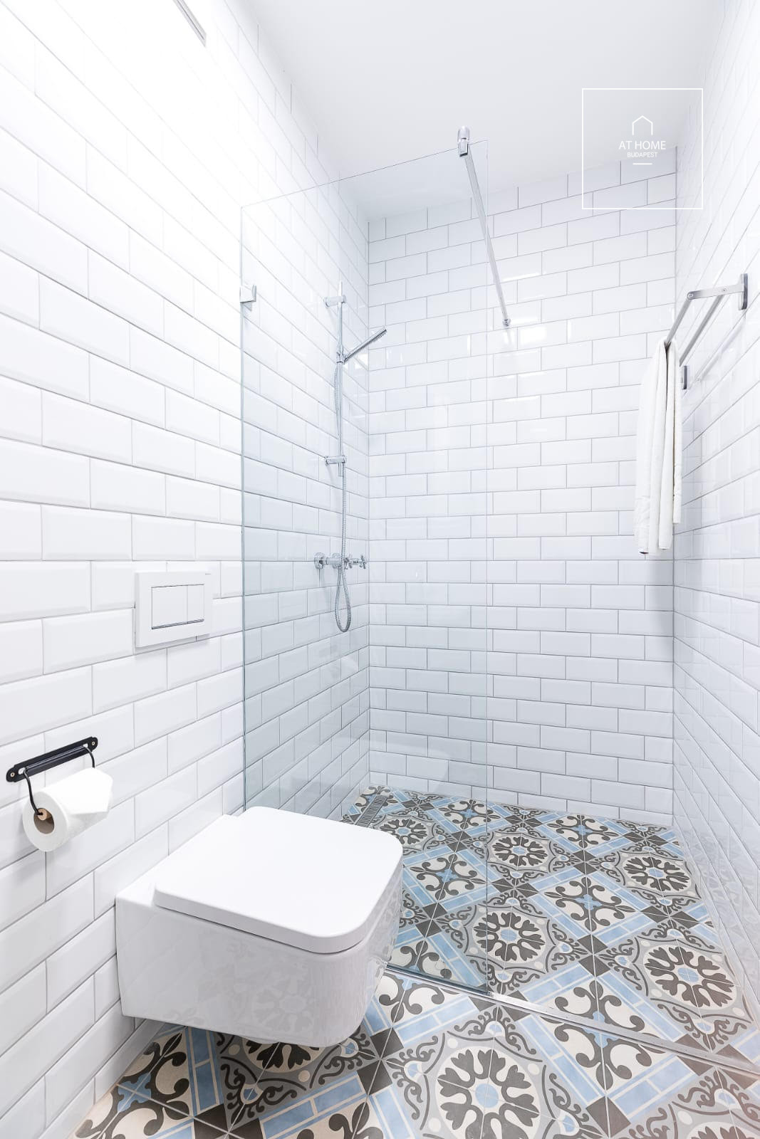 Modern Studio for Rent in Loft Astoria, Downtown Budapest