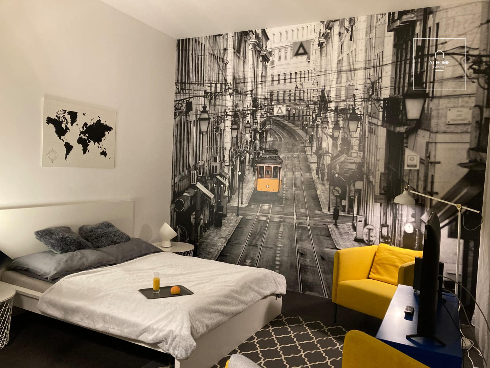 Modern Studio for Rent in Loft Astoria, Downtown Budapest