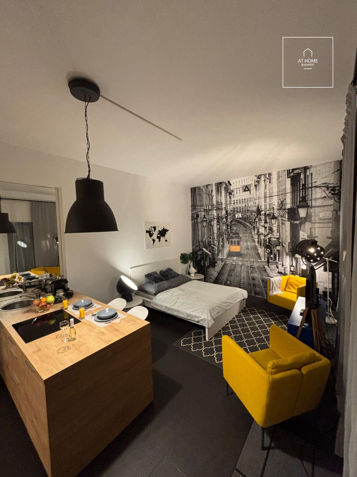 Modern Studio for Rent in Loft Astoria, Downtown Budapest