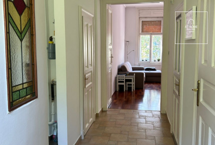 Two-bedroom apartment with private garden for rent in Budapest, District I, Krisztinaváros