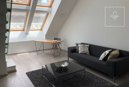 1-bedroom penthouse for rent in downtown Budapest