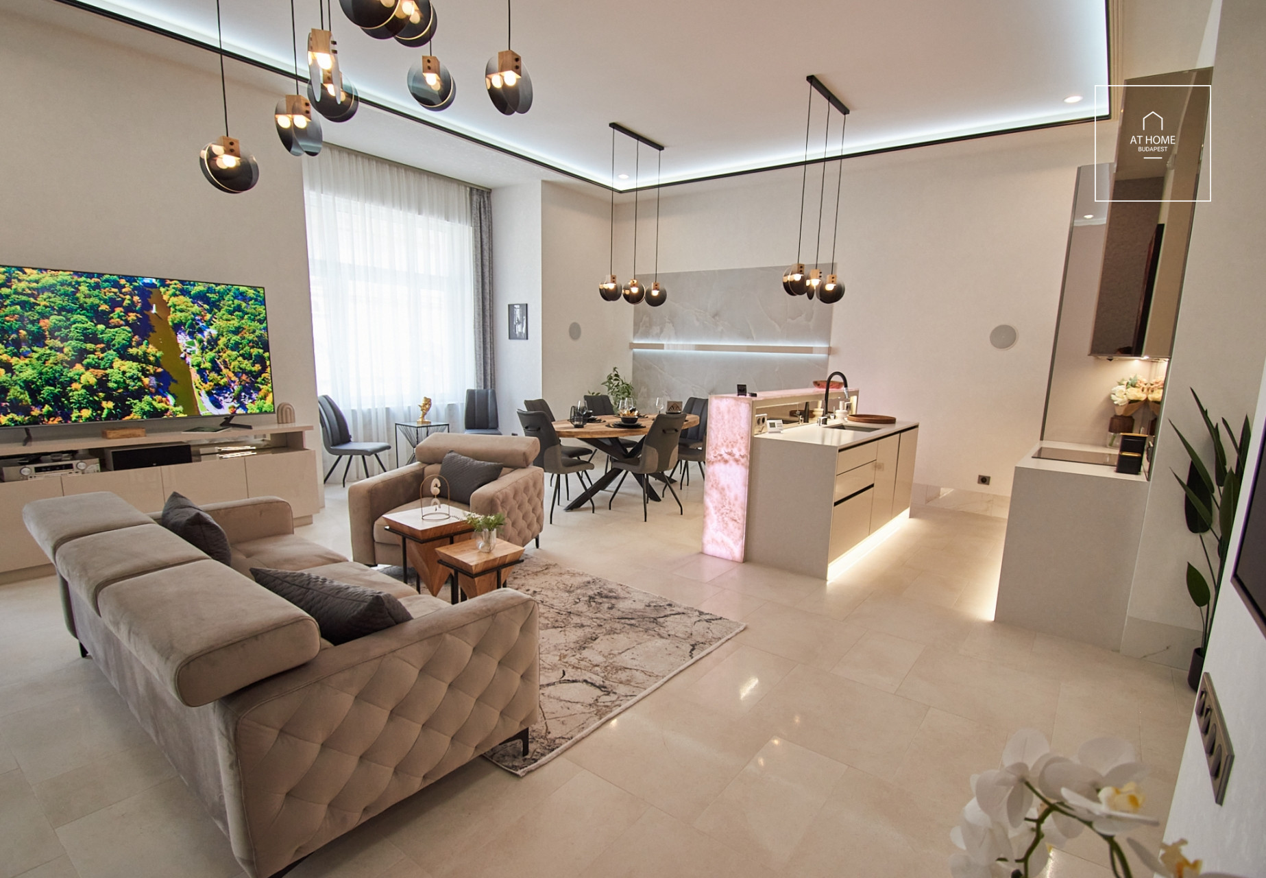 Luxury apartment for sale in downtown Budapest, 5th district, Lipótváros