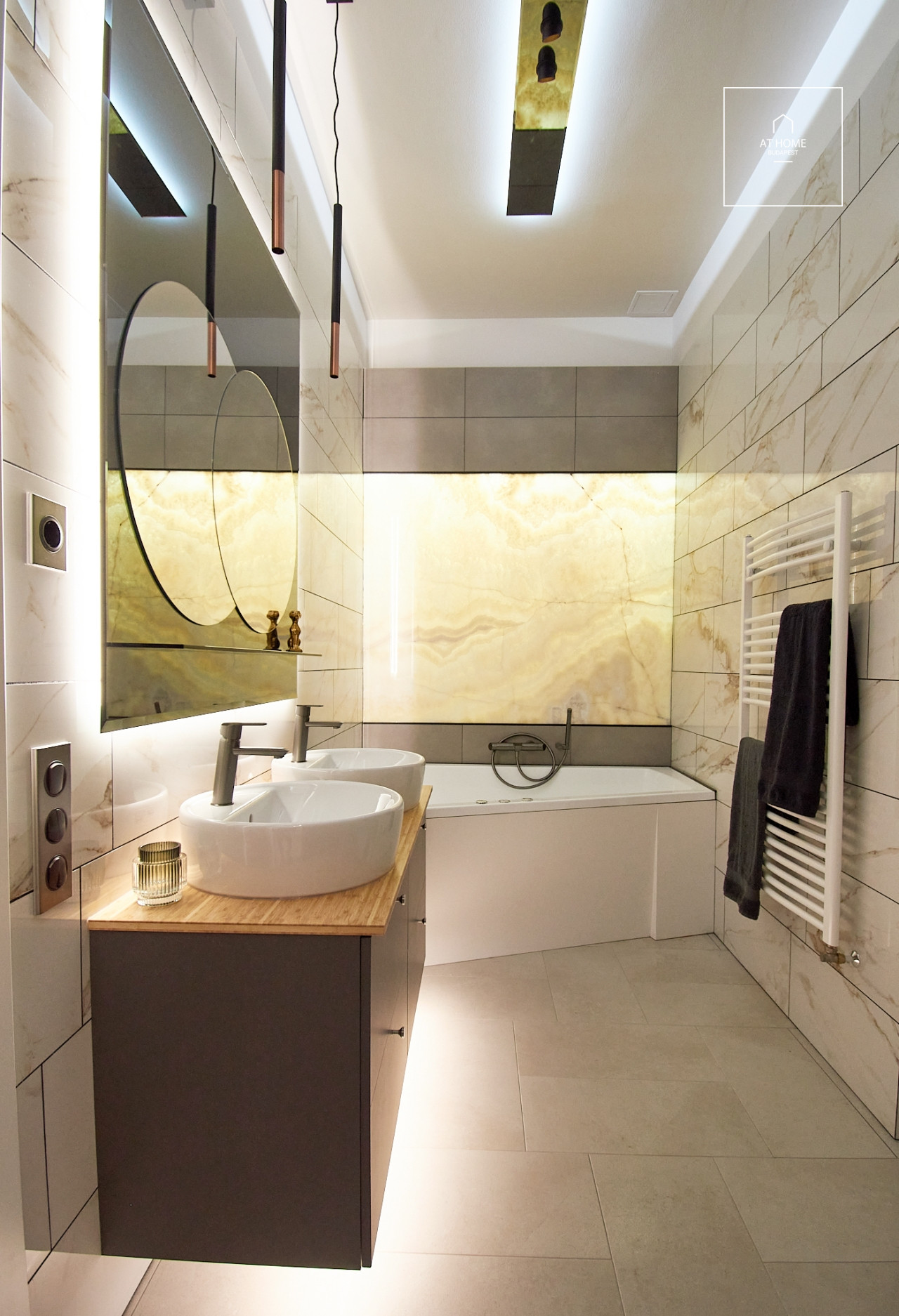 Luxury apartment for sale in downtown Budapest, 5th district, Lipótváros