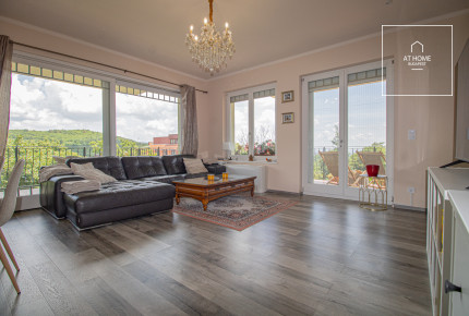 Three-bedroom panoramic villa apartment for rent in Budapest, District II, Kurucles.