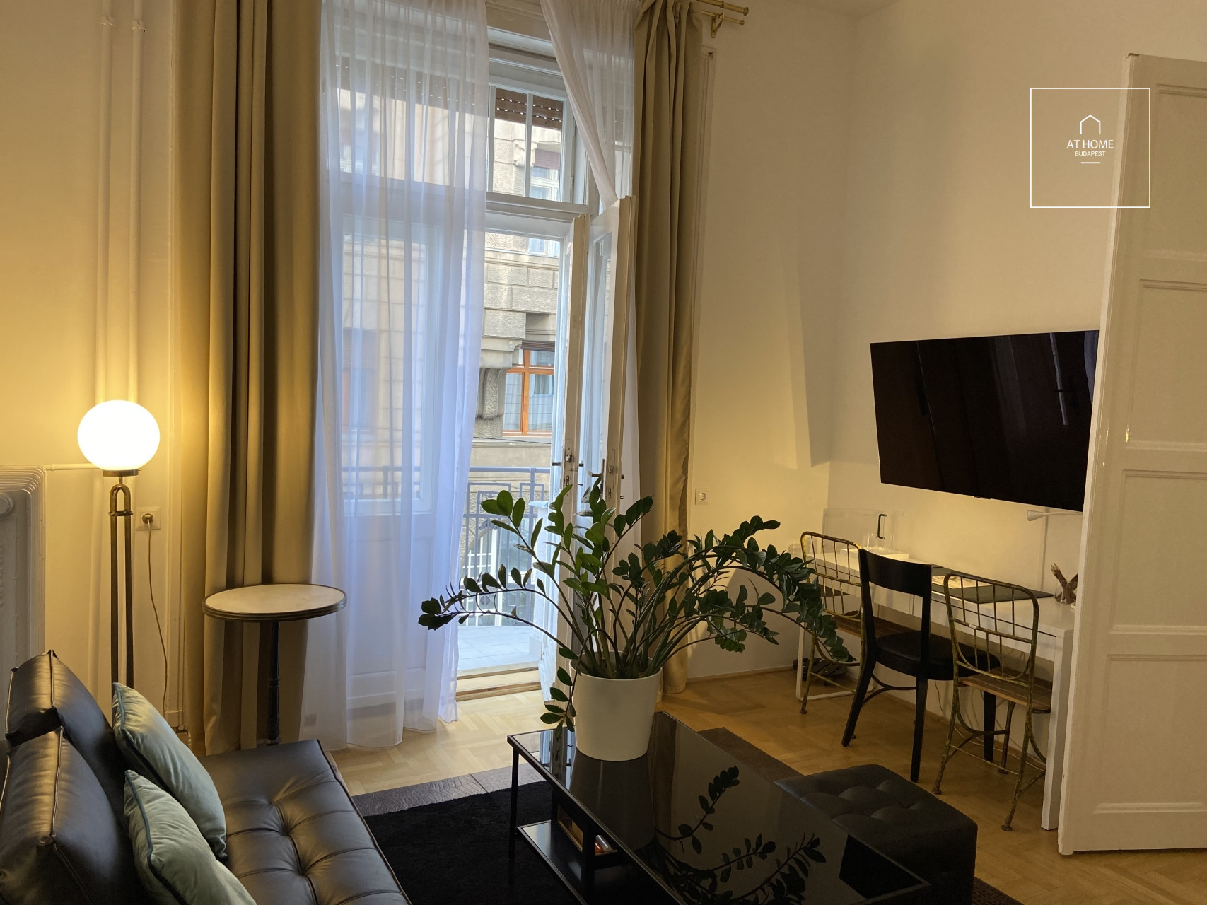 A two-bedroom premium apartment is available for rent in District V of Budapest, in Lipótváros.