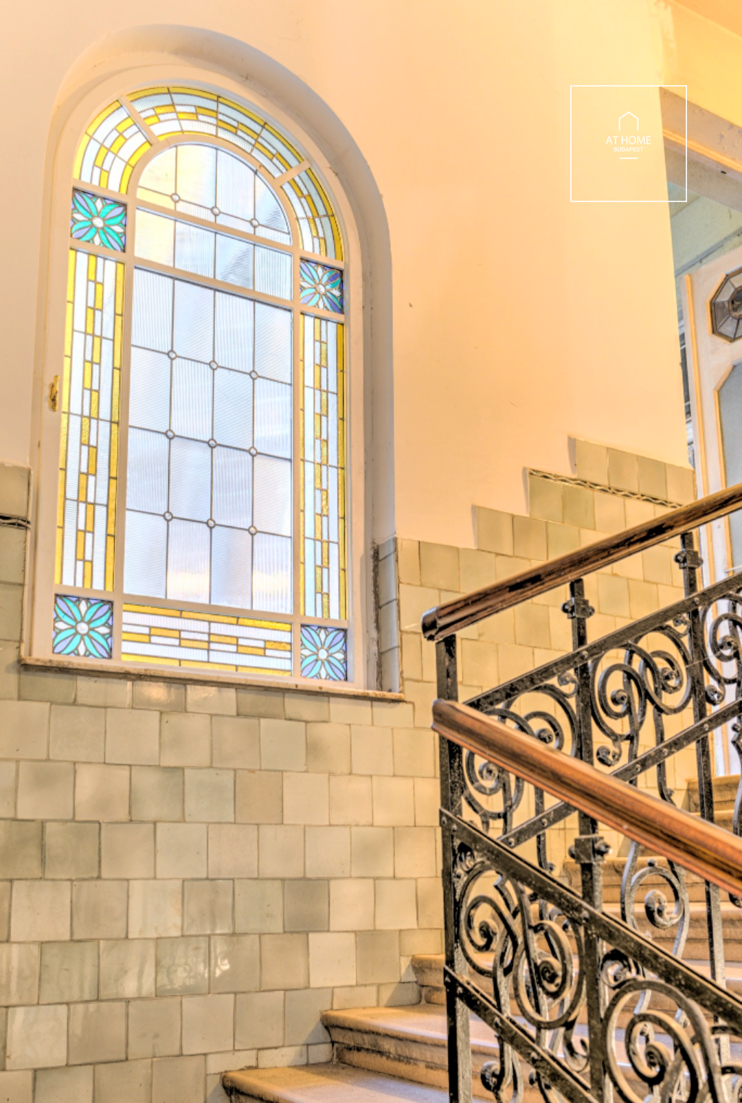 A two-bedroom premium apartment is available for rent in District V of Budapest, in Lipótváros.