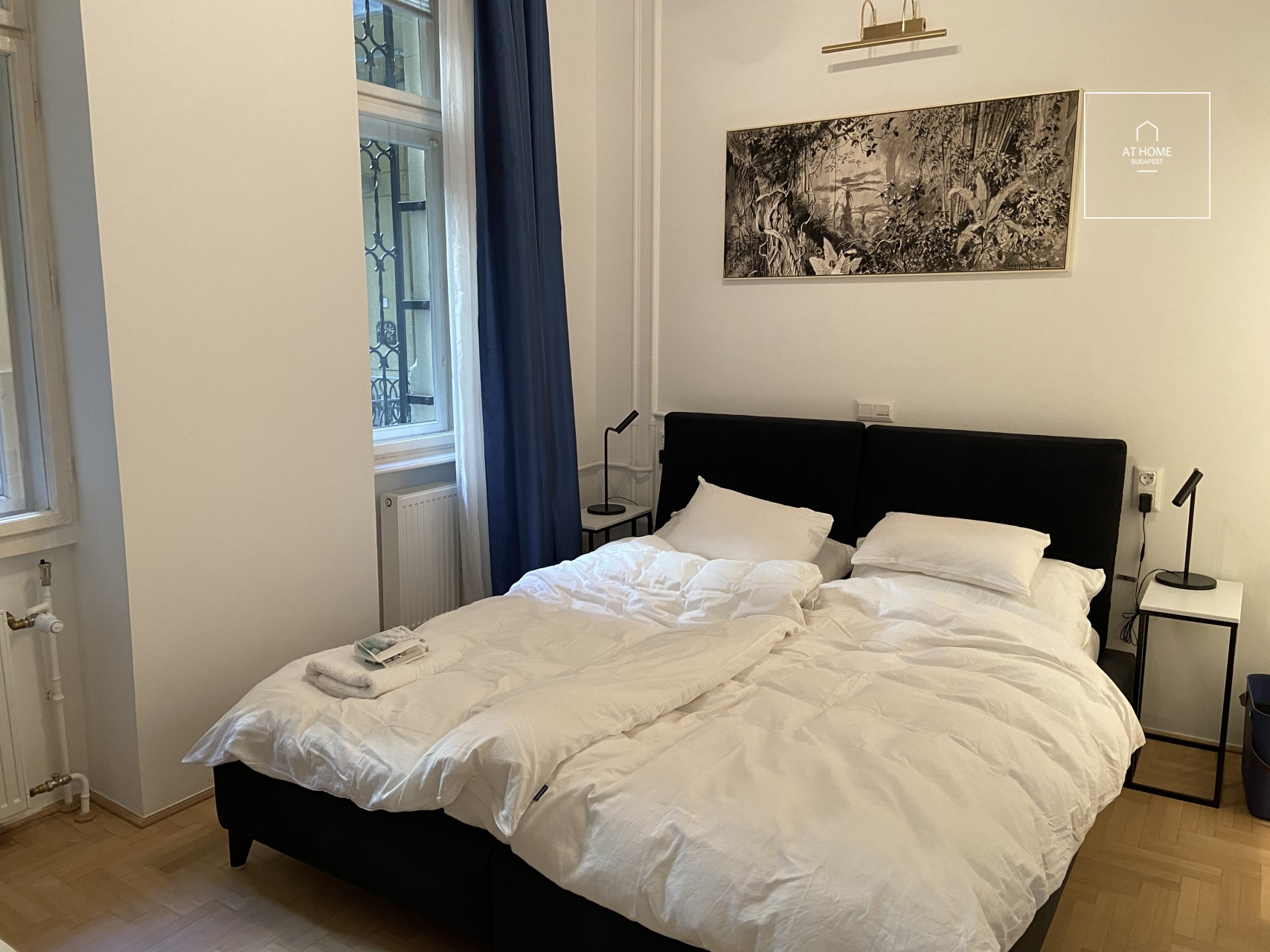 A two-bedroom premium apartment is available for rent in District V of Budapest, in Lipótváros.