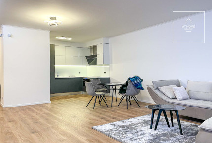 Danube-side two-bedroom apartment for rent Budapest XIII. district, Marinapart