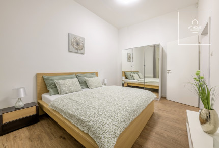 Newly built apartment with garden for rent in Budapest 6th district,  Külső-Terézváros